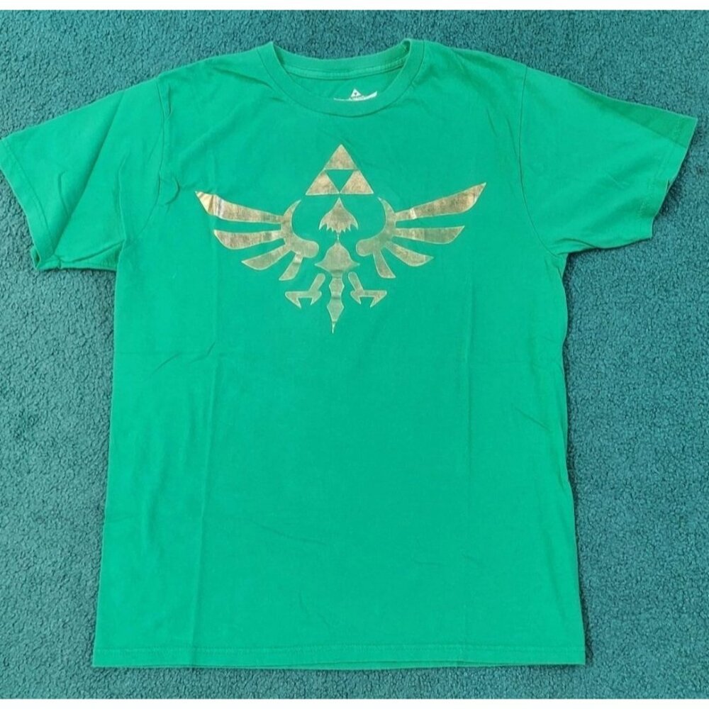 Zelda Women's T-Shirt Size Large Skyward Sword Foil Triforce Green Short Sleeve